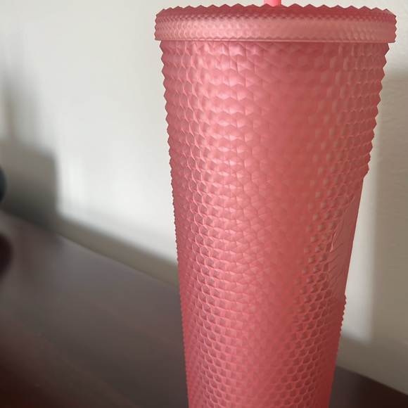 2 Venti Starbucks Reusable cups - Picture 7 of 8